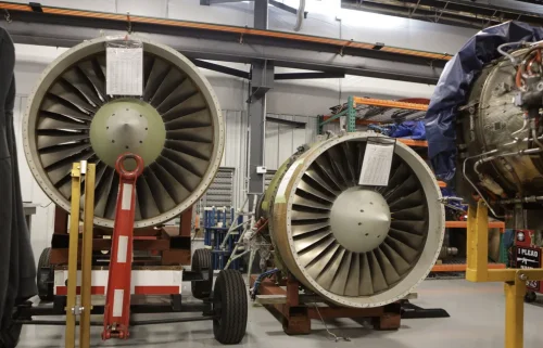 Engine CF34 maintenance wave